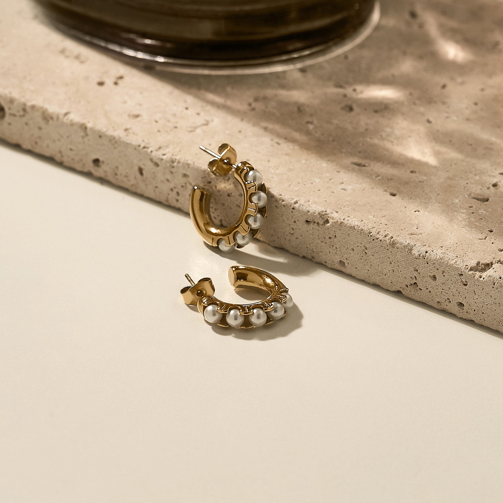 Soft Pearl Line Hoops