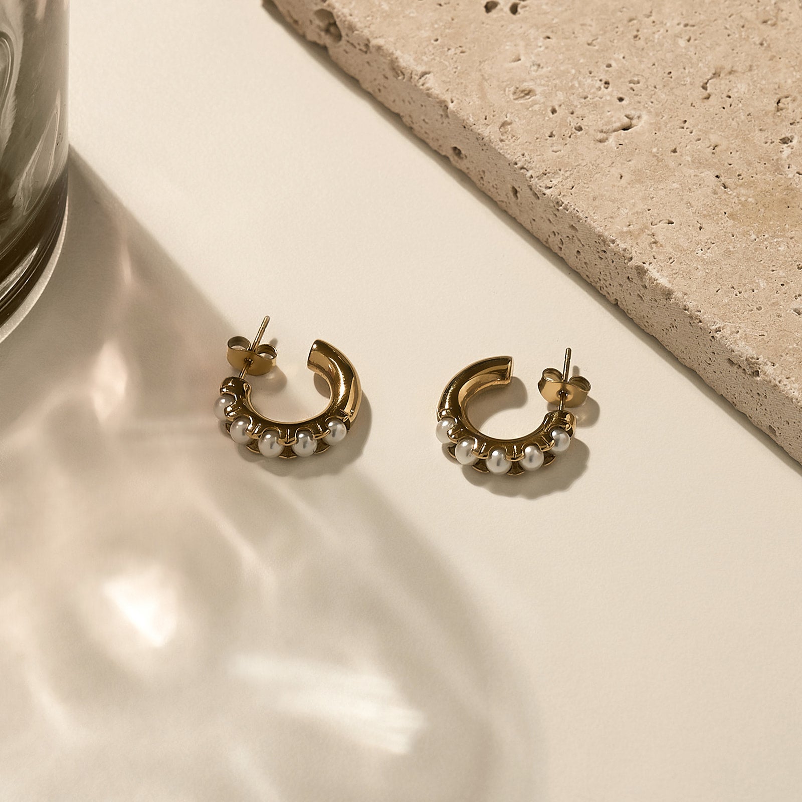 Soft Pearl Line Hoops