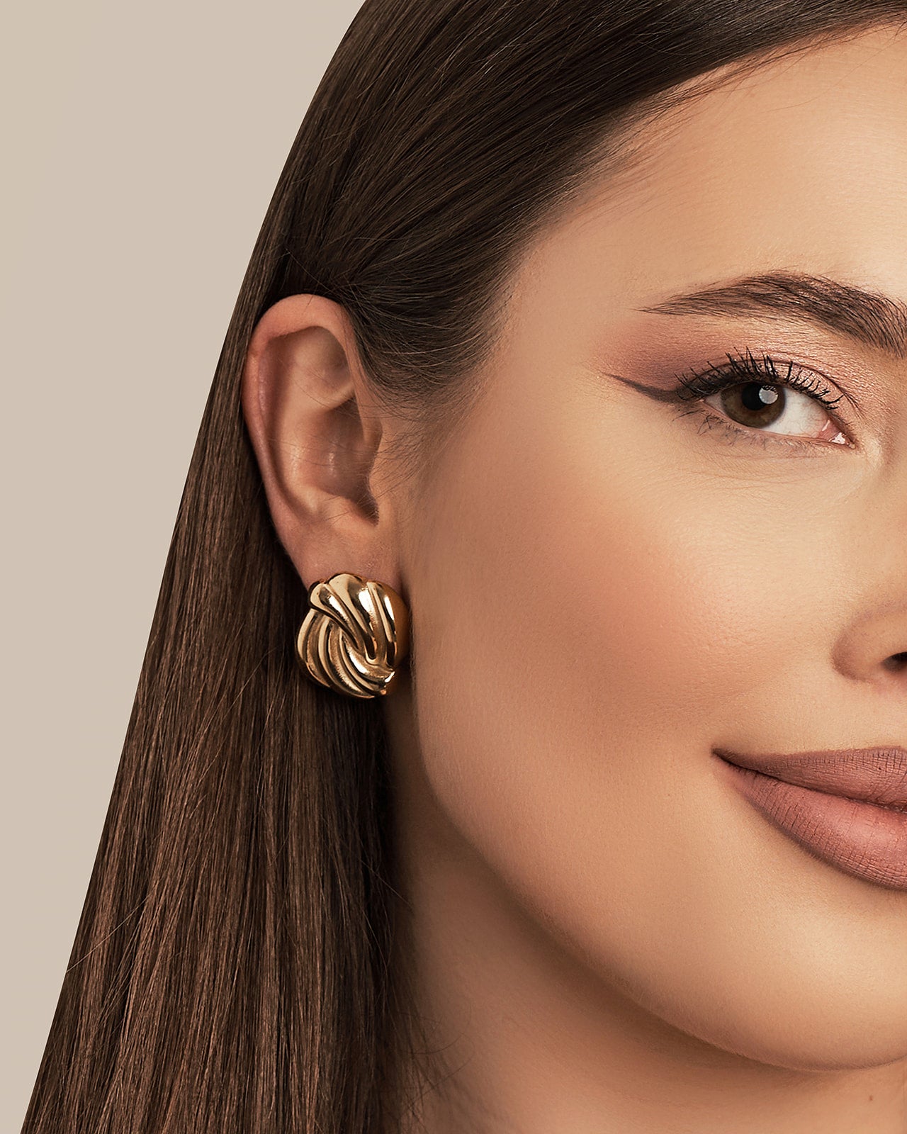 Vela Twist Studs
