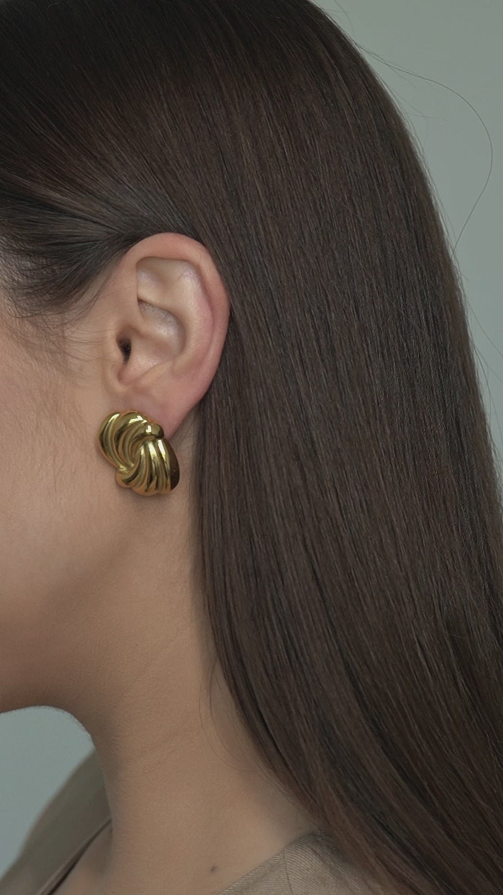 Vela Twist Studs